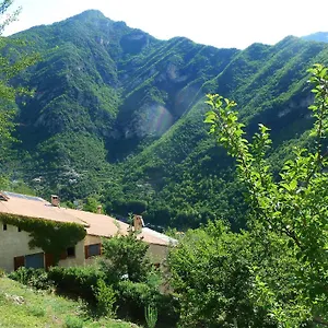 Le Mont D'olivine Utelle