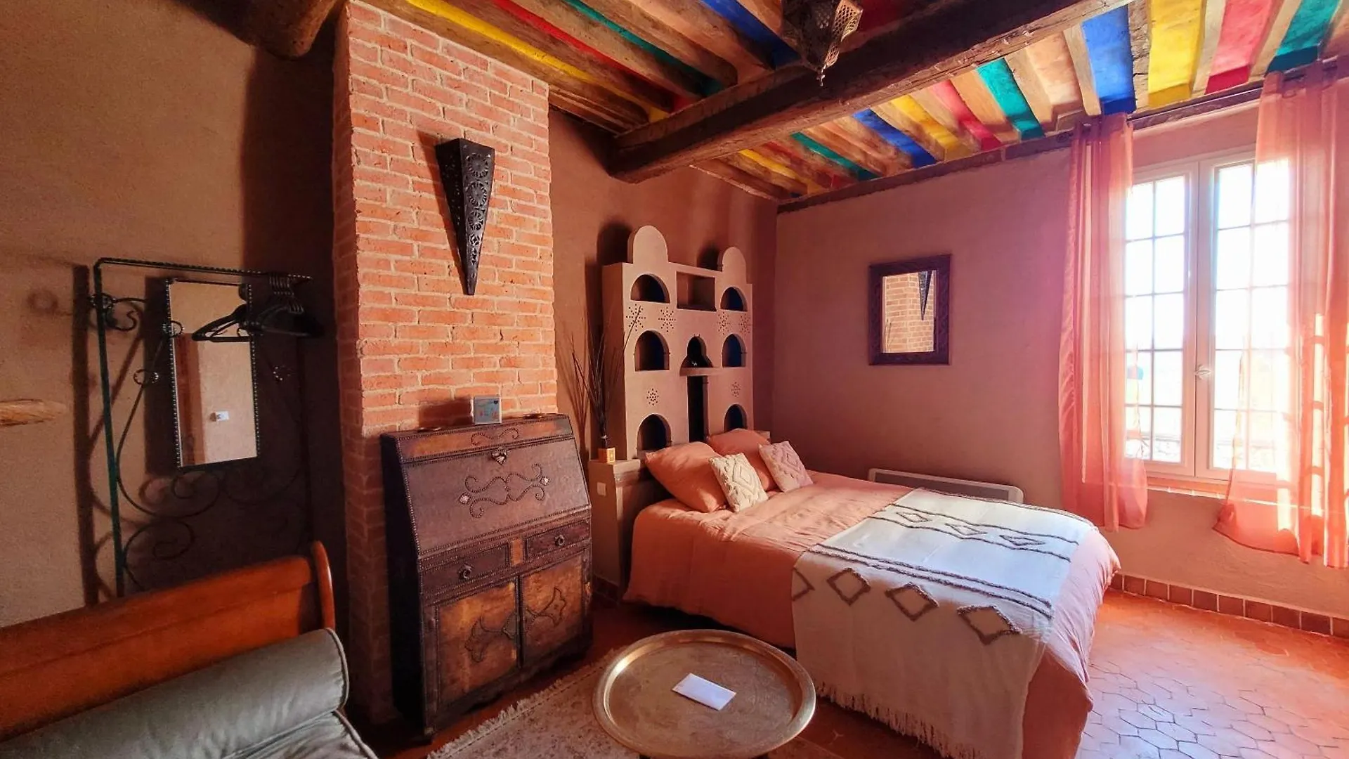 Hotel Au Puits de la Fontaine à Tavernes Maison d'hôtes