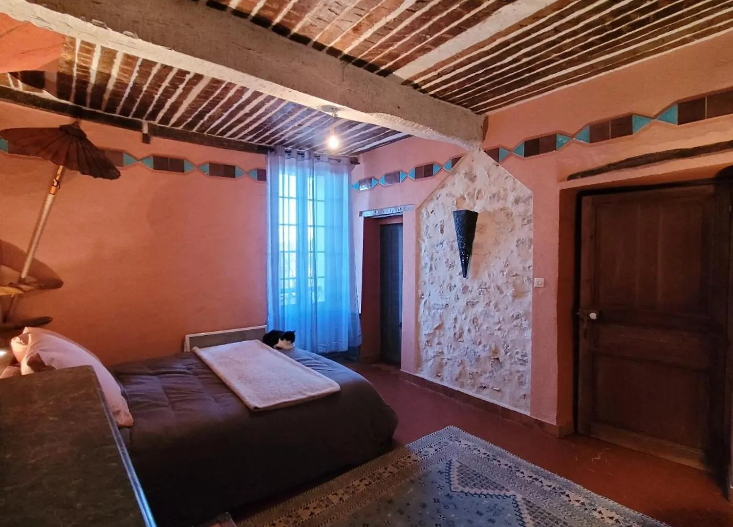 Hotel Au Puits de la Fontaine à Tavernes
