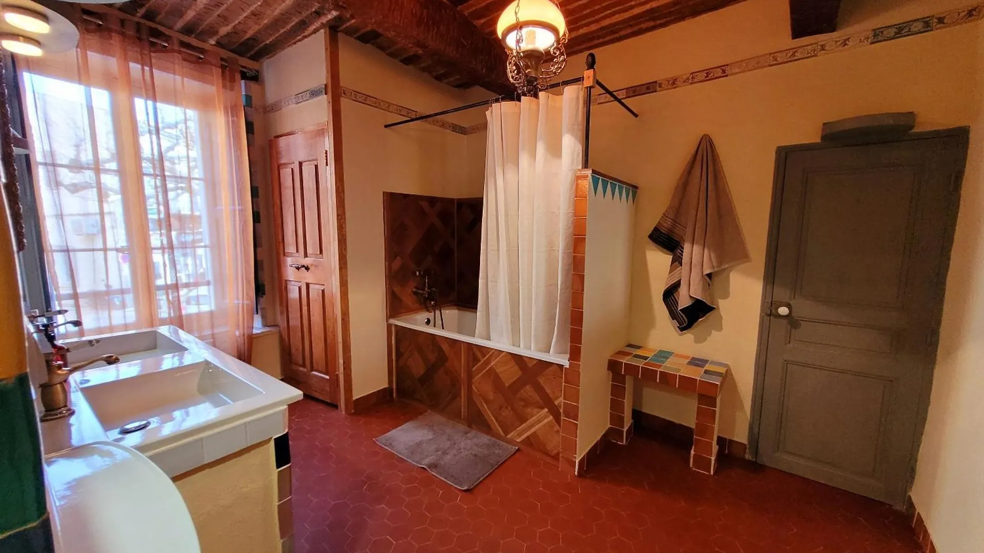 Hotel Au Puits de la Fontaine à Tavernes